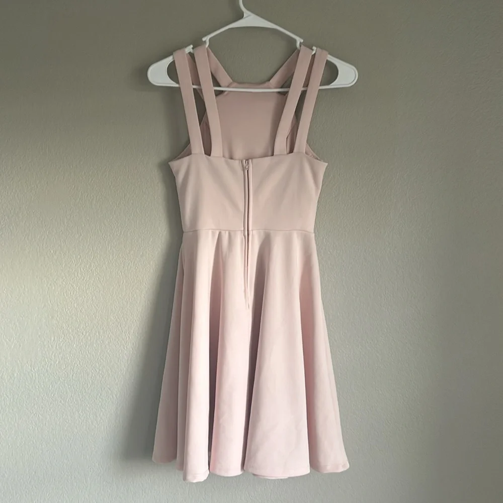 Light Pink Dress - Picture 4 of 8